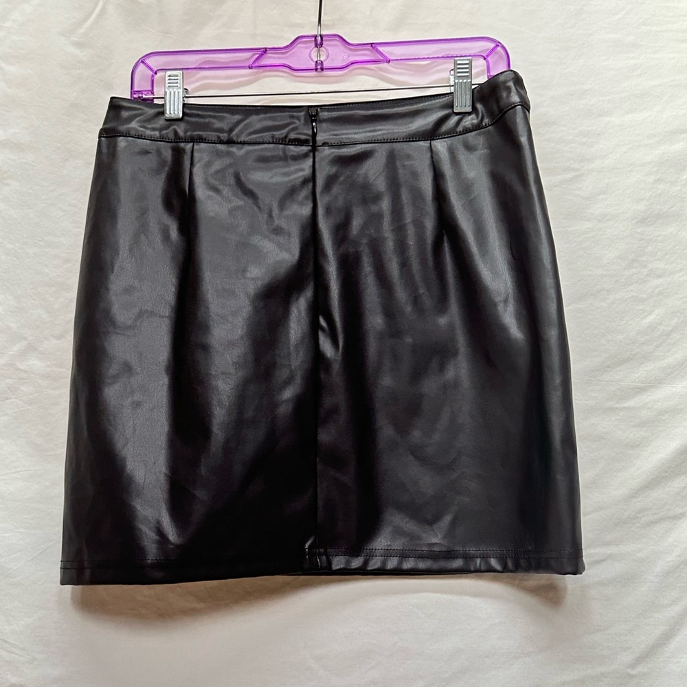 Shein Black Leather Mini Skirt Size Large - Picture 6 of 9